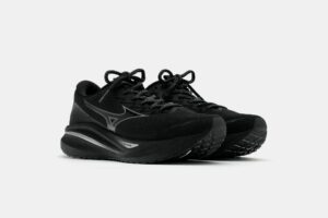 Mizuno Astro Plus