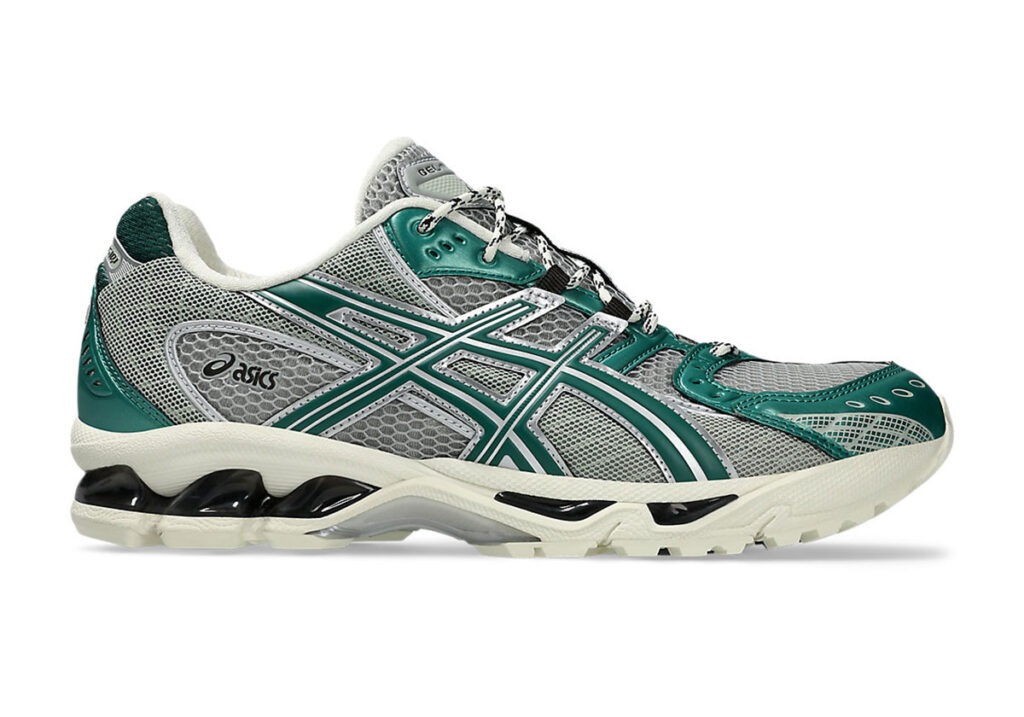 novaya-model-asics-gel-nimbus-10-1-2.jpeg