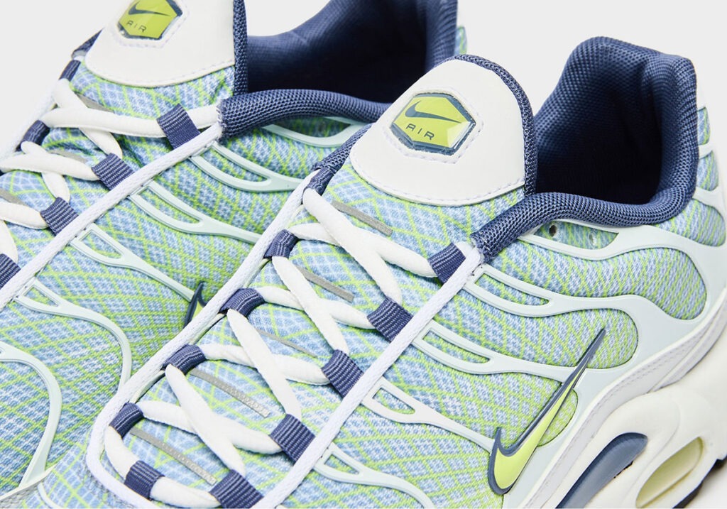 nike-air-max-vdohnovlyayushchaya-klassika-4.jpeg